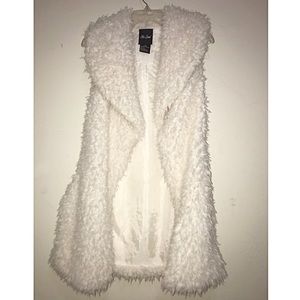Chic faux fur vest, WORN FOR PHOTO SHOOT ONLY